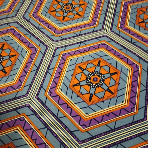 LuLaRoe Size M pullover swing top NWOT - Picture 5 of 8